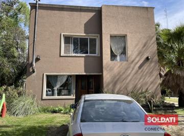 Casa · 147m² · 5 Ambientes · Casa a La Venta - Barrio Cerrado - Paso del Rey
