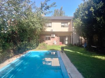Casa de 7 ambientes, Tigre · Casa Luminosa en Don Torcuato