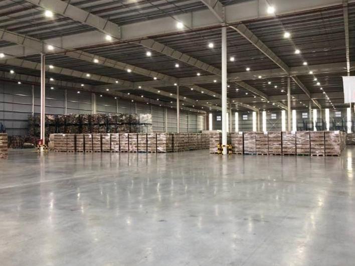 Depósito · 8600m²