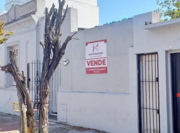 Casa · 144m² · 3 Dormitorios · 1 Cochera · Mastromarino, Servicios Inmobiliarios, Ofrecen