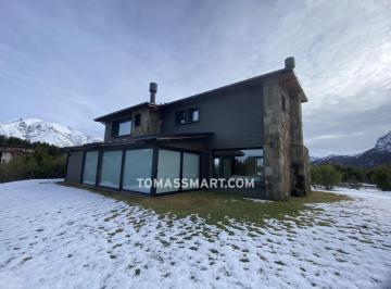 Casa · 350m² · 5 Ambientes · 1 Cochera · Casa m² - Arelauquen Golf