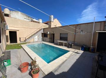 Casa de 4 ambientes, La Matanza · Divina Casa en Ramos Mejia - Av Pedro Palacios Al 800