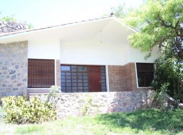 Frente · Casa Rio Ceballos