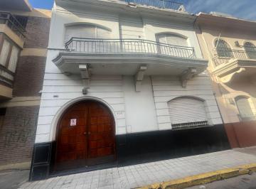Casa de 10 ambientes, Córdoba · Centro: 25 de Mayo Al 500 Casa de 340 m² Cub Apta Uso Comercial