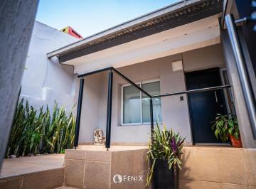 Casa · 120m² · 3 Ambientes · Cf1031 - Casa en Venta Z/ Av Tacuari y Av Corrientes
