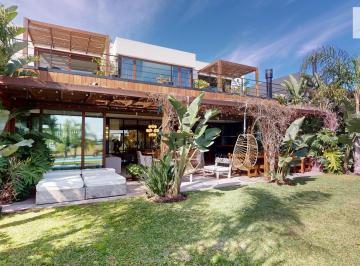 Casa · 490m² · 4 Dormitorios · 2 Cocheras · Impecable Casa en Venta Al Lago en Virazon - Nordelta