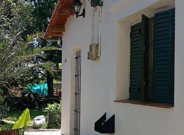 Casa de 3 ambientes, Almirante Brown · Casa 3 Ambientes, Lote de 673 m² - Escritura