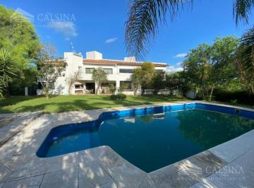 Casa · 1250m² · 4 Dormitorios · 2 Cocheras · Casa 4 Dorm en Venta con Pileta - Villa Allende Golf - Cba