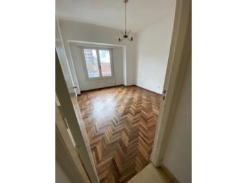 Departamento · 30m² · 2 Ambientes · Dto. 2amb. a La Calle 1er Piso por Escalera