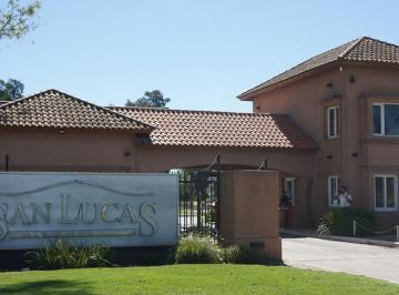 Terreno · 872m² · Venta - Lote en Barrio Privado San Lucas
