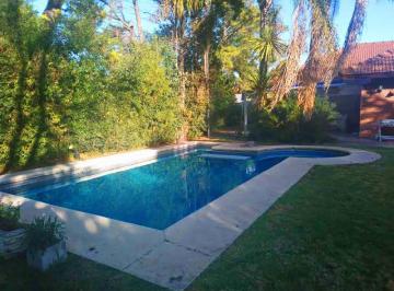 Casa de 4 ambientes, Campana · Casa Impecable