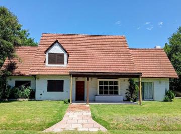 Casa de 7 ambientes, Campana · Ideal Vivienda Permanente