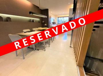 Casa de 4 ambientes, Morón · Excelente Triplex de 4 Ambientes con Piscina // Obispo Raspanti 700