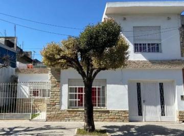 Casa · 85m² · 4 Ambientes · Venta Casa 4 Ambientes - Lote de 116 m²