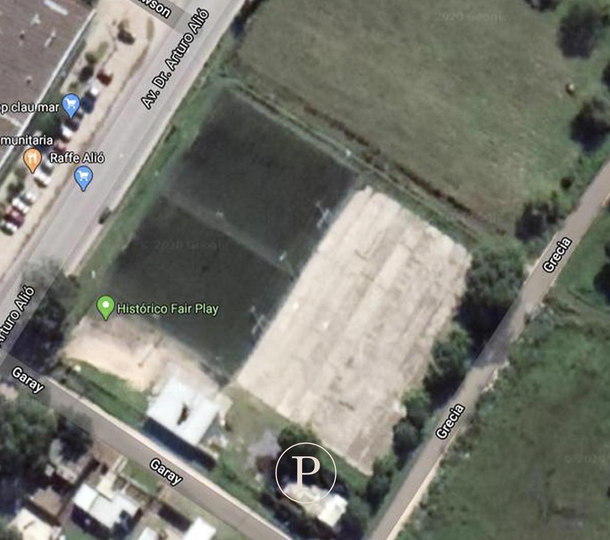 Lote de 8000 m2 ubicado en esquina