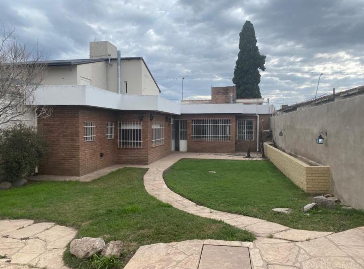 Terreno en venta en Arguello · 6 ambientes
