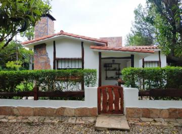 Casa · 200m² · 4 Ambientes · Venta Casa 4 Amb. - Villa Ciudad Parque