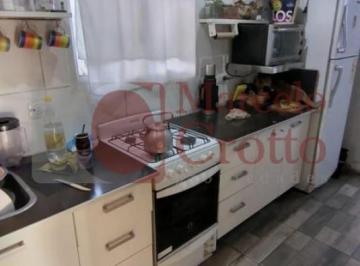 Departamento · 227m² · 6 Ambientes · Block Casa 3 Amb. Cochera Amplia + Depto. 1 Amb. + Depto 3 Amb. en Dos Plantas - Patio