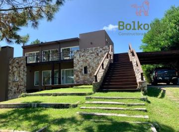 Casa · 400m² · 4 Dormitorios · Costa Esmeralda - Residencial I 50 - Alquiler