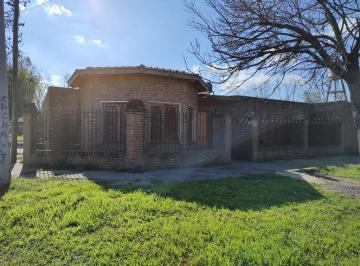 Casa · 137m² · 3 Ambientes · 1 Cochera · Casa en Puerto Gral San Martin