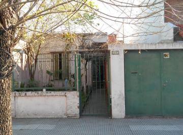 Casa · 100m² · 3 Ambientes · 1 Cochera · Venta Casa a Reciclar en Saavedra