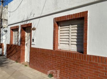 Casa de 5 ambientes, Ciudad de Santa Fe · Casa en Venta Psj Denis 1823 Santa Fe Acepta Permuta
