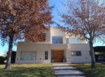 Casa de 7 ambientes, Escobar · Haras Santa Maria Venta Casa Usd 520.000 Barrio Las Lomas