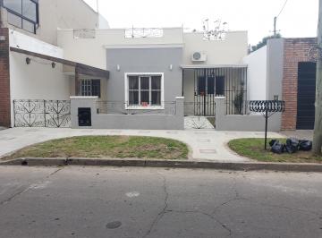 Casa de 4 ambientes, Tres de Febrero · Casa Cuatro Ambientes Sobre Lote Propio