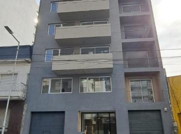 Departamento · 28m² · 1 Ambiente · Monoambiente Al Frente con Balcon m. Av Mitre