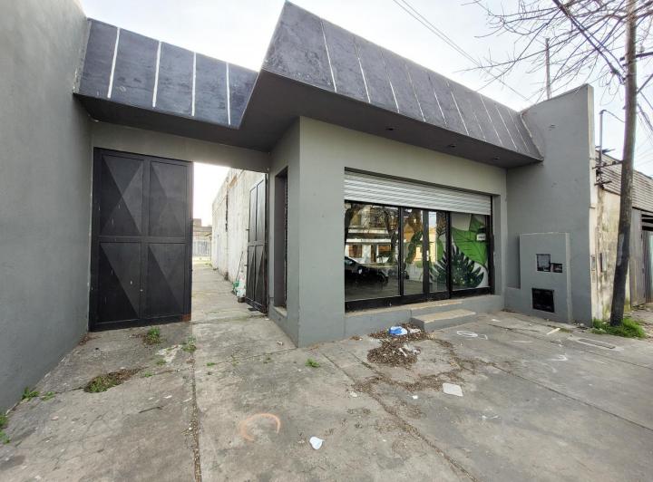 Local comercial · 130m² · 5 Ambientes · 1 Cochera