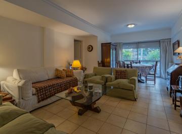 Departamento · 140m² · 5 Ambientes · 1 Cochera · Departamento a m del Parque San Martin, en Excelente Entorno del Barrio Playa Grande.