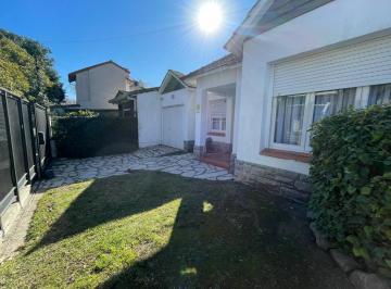Casa de 5 ambientes, Almirante Brown · Casa Venta Adrogué
