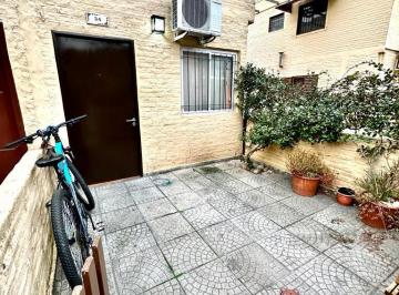 Departamento de 1 ambiente, Vicente López · Monoambiente con Patio en Venta en Munro