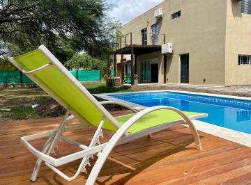 Casa de 10 ambientes, Colonia Benítez · Duplex en Venta en Colonia Benitez