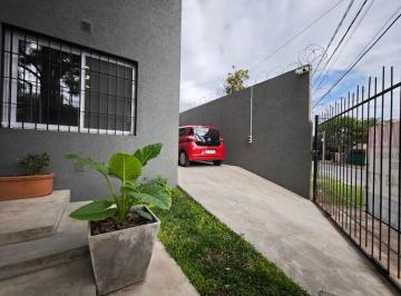 Casa de 6 ambientes, Córdoba · Dúplex 185 m², Dos Dorm. Amplios. josé Agusti y Mocovies, Argüello