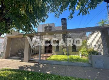 VCO-VCO-638_2 · Casa en Venta 4 Ambientes, Castelar