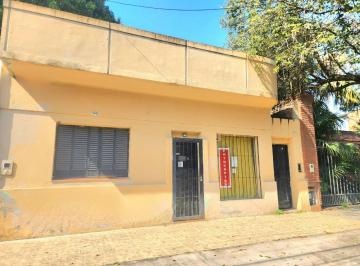 Casa · 250m² · 4 Ambientes · Z° Plazoleta Mitre - 12 de Octubre Al 1.000 - Casa en Venta - Terreno de 530 m²