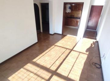 Departamento de 3 ambientes, La Matanza · Depto. 3 Amb con Balcon Muy Luminoso 2 Cuadras de La Estacion Venta Ramos Mejia