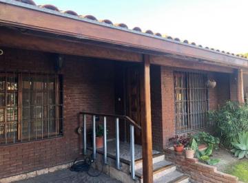 Casa de 5 ambientes, Berazategui · Venta de Chalet en Barrio Maritimo, Hudson, Berazategui.