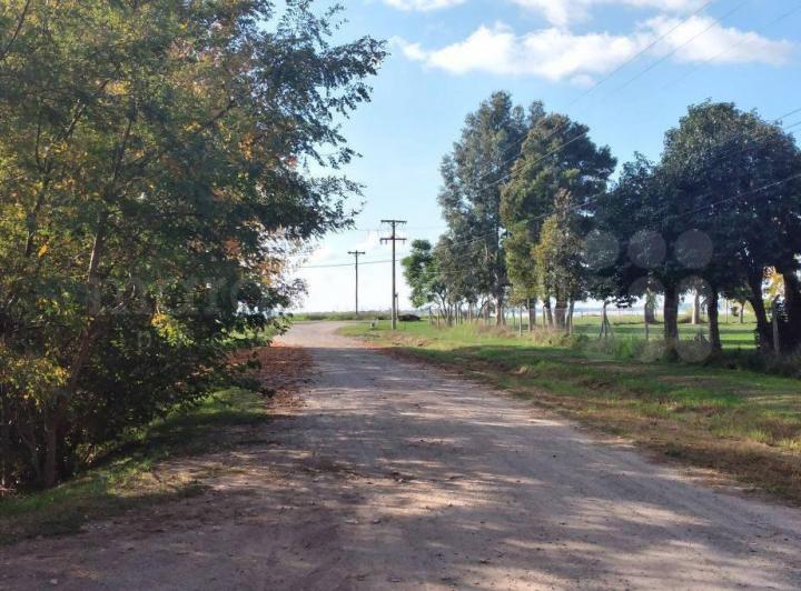 Terreno · 891m²