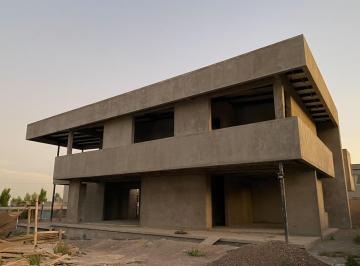 Casa de 10 ambientes, El Challao · Inprogroup Vende - Casa en Construcción