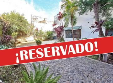 Foto · Venta Casa Lote Propio 2 Plantas - 3 Ambientes 2 Oficinas, Garage, Patio, Jardin, Parilla en Parqu