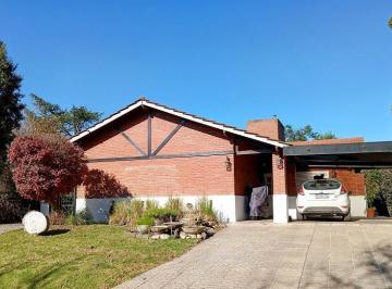 Casa de 7 ambientes, Campana · Chalet Impecable