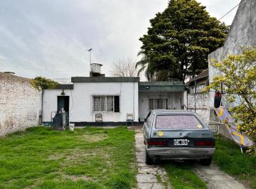 Casa · 50m² · 3 Ambientes · 5 Cocheras · Casa de 3 Amb en Gran Lote! Ituzaingó Norte