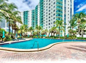 Departamento · 109m² · 3 Ambientes · 1 Cochera · Departamento en Venta en Hollywood Beach Condo 2 Dormitorio