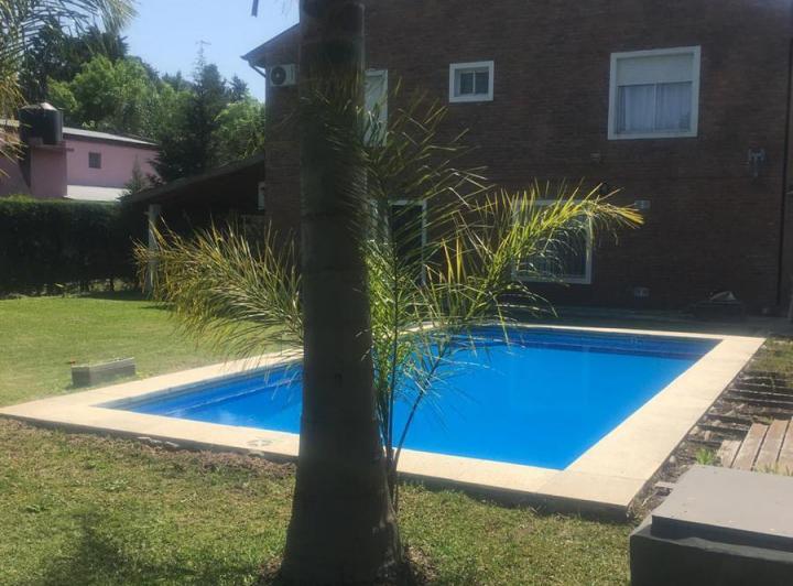 Casa · 338m² · 5 Ambientes · 2 Cocheras