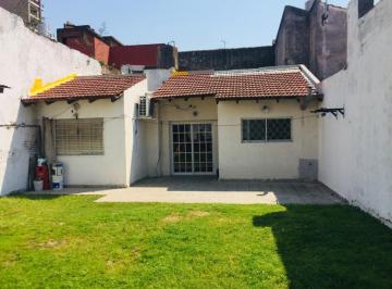 Casa de 4 ambientes, Lanús · Casa Muy Bien Ubicada!