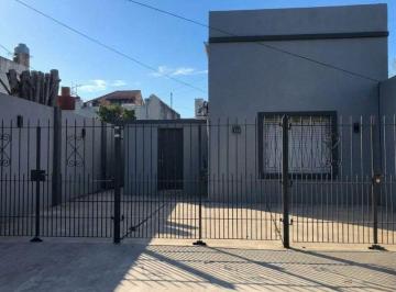Departamento de 2 ambientes, Lomas de Zamora · Departamento Tipo Casa 2 Ambientes con Cochera