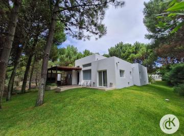 Casa · 160m² · 5 Ambientes · 2 Cocheras · Casa en Alquiler | Costa Esmeralda | Barrio Residencial I | Temporada 2025