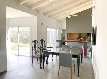 Casa de 6 ambientes, Córdoba · Alquiler Casa 3 Dorm. con Cochera Cerro Zona Norte
